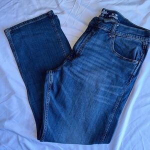 Wrangler Retro Slim Straight Blue Jeans